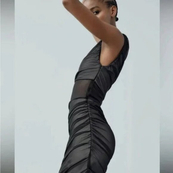 NWT Zara Black Contrast Tulle Dress.  SZ L - Picture 2 of 4